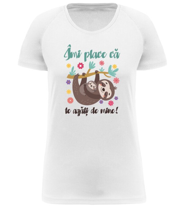  model  pe tricou