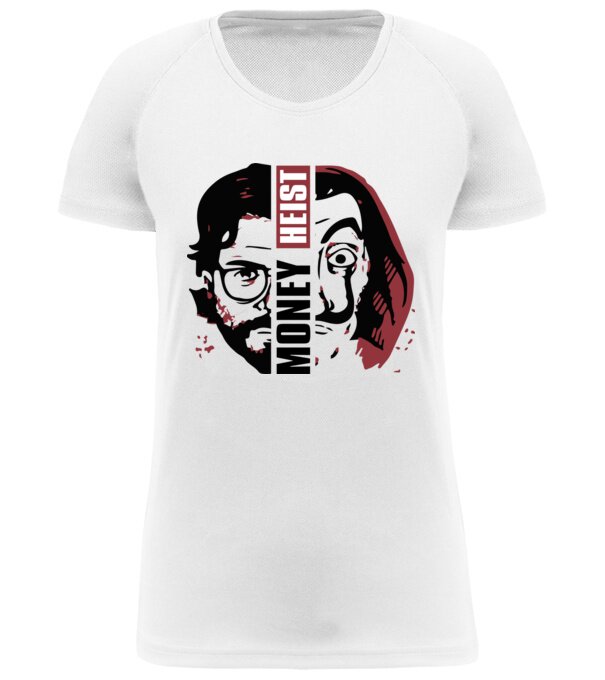 model  pe tricou
