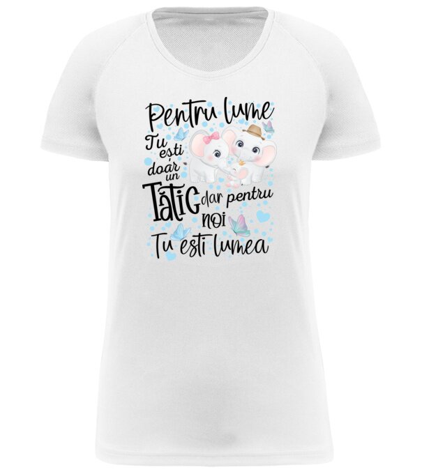  model  pe tricou
