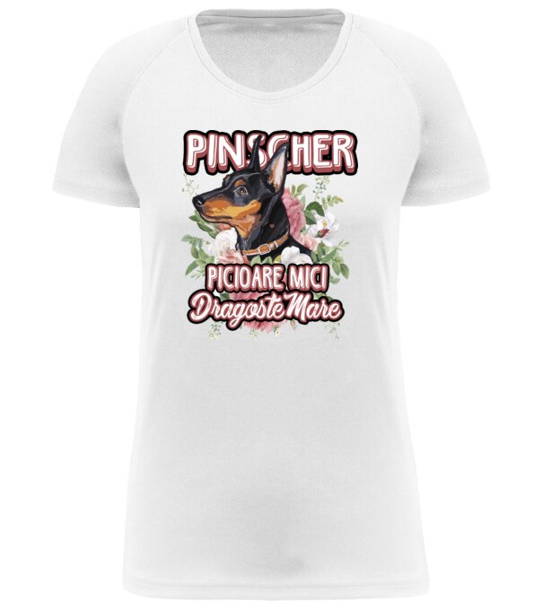  model  pe tricou