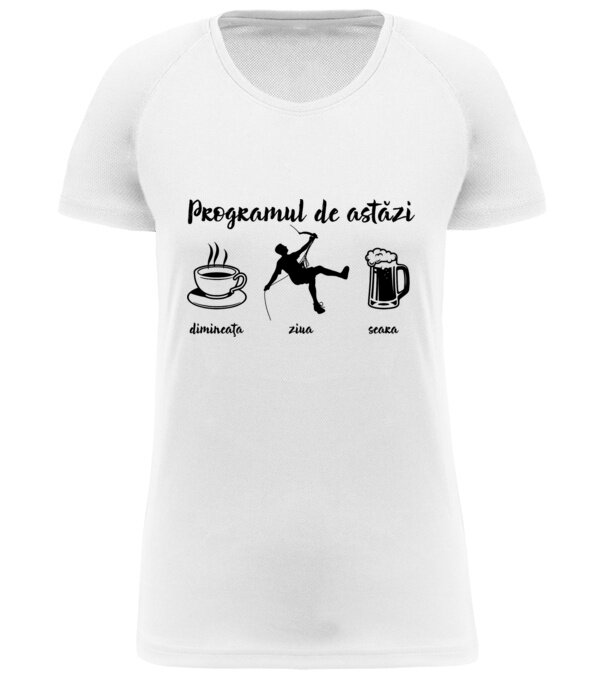  model  pe tricou