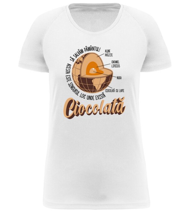  model  pe tricou