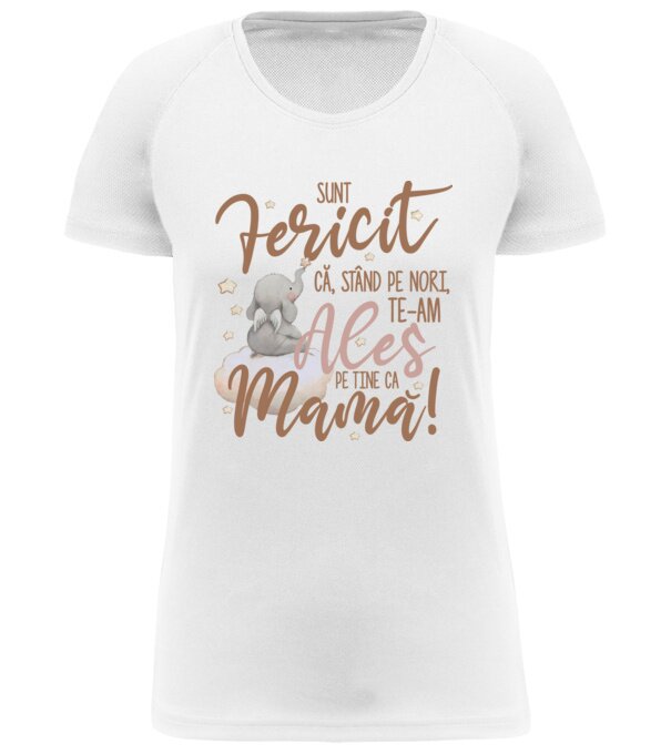  model  pe tricou