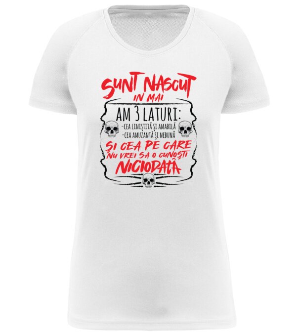  model  pe tricou