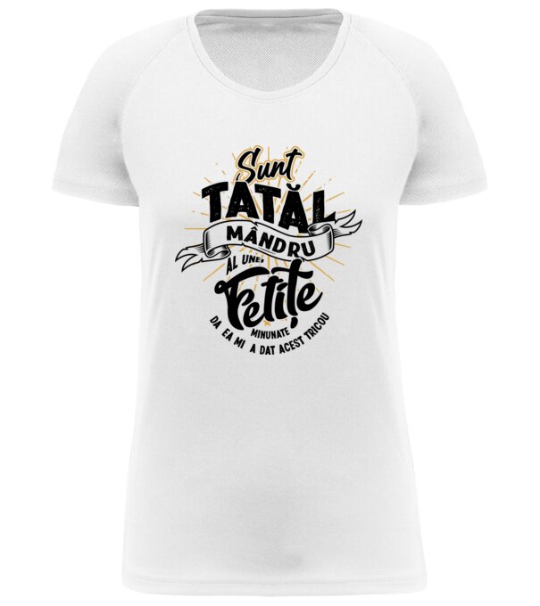  model  pe tricou