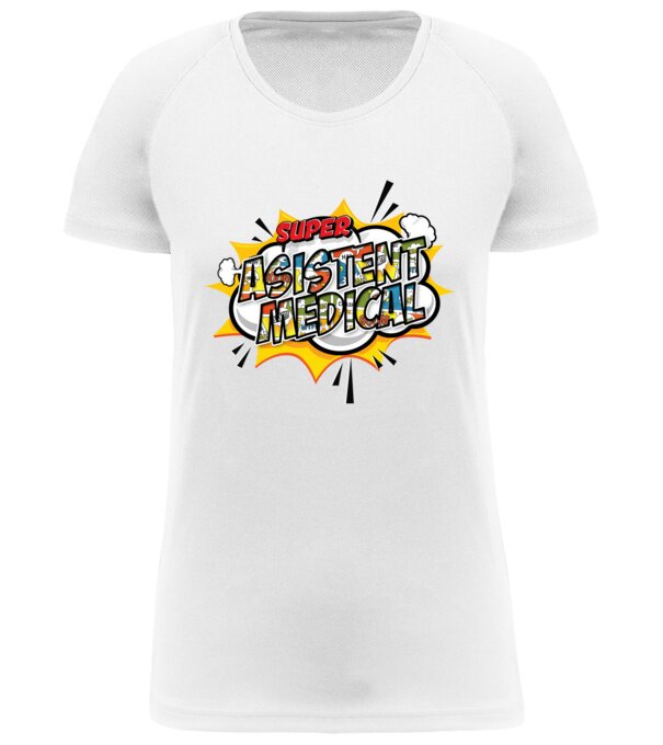  model  pe tricou