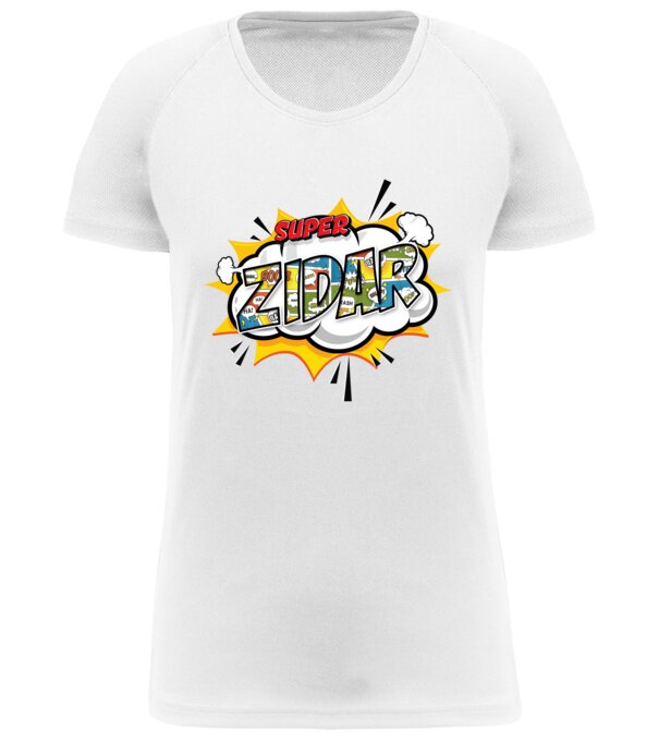  model  pe tricou