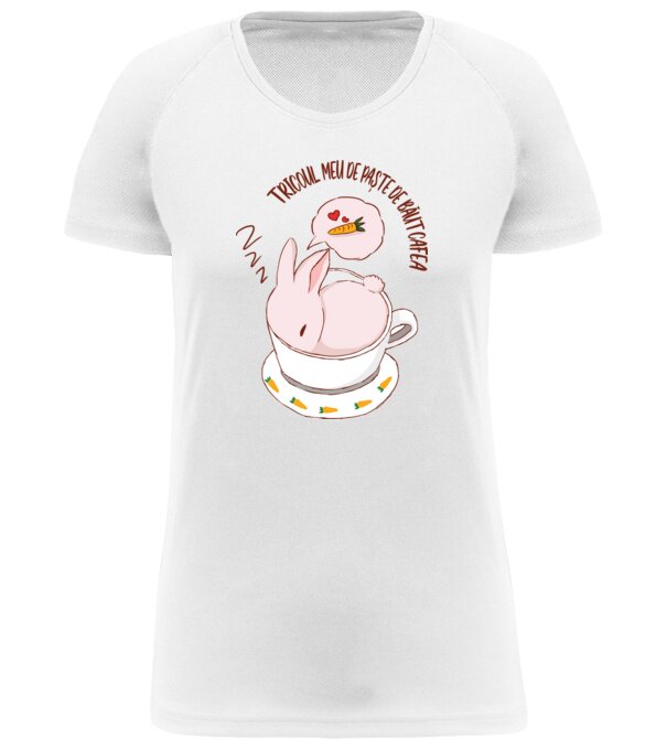  model  pe tricou