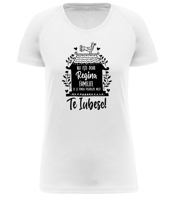  model  pe tricou