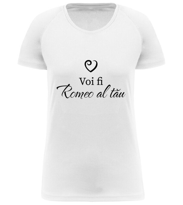 model  pe tricou