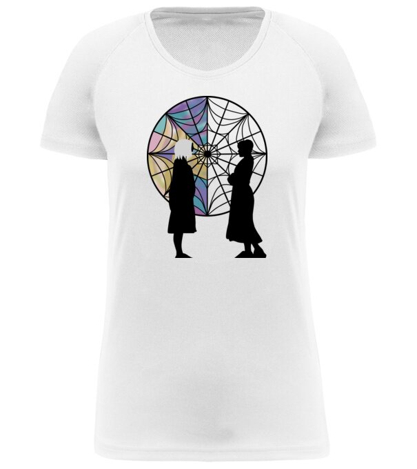  model  pe tricou