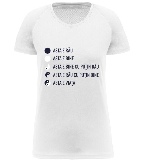  model  pe tricou