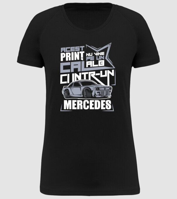 Acest prinț nu vine pe un cal alb, ci într-un Mercedes model negru pe tricou
