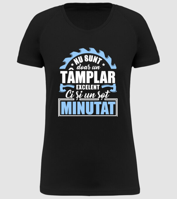 Nu sunt doar un tâmplar excelent, ci și un soț minunat! model negru pe tricou