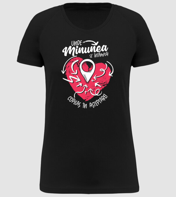 Copilaș în așteptare model negru pe tricou