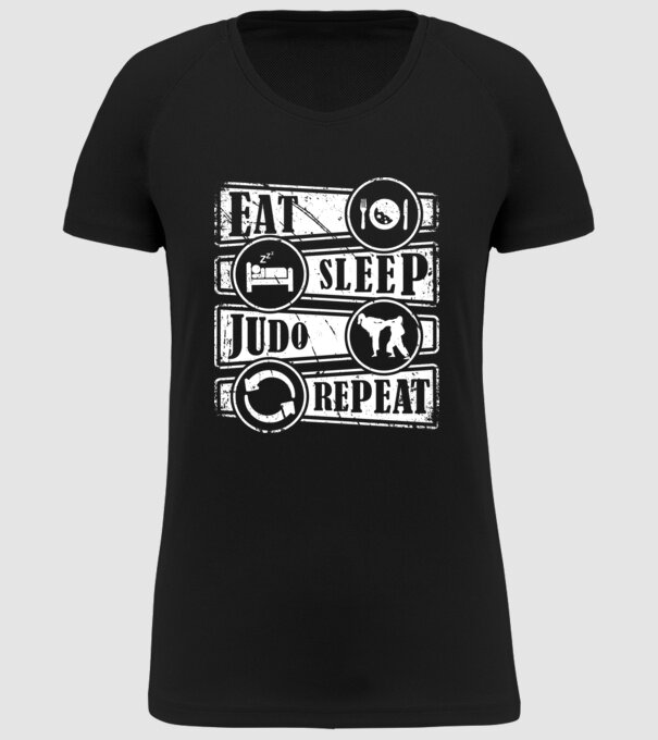 Judo model negru pe tricou