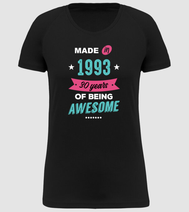 MADE IN 1993 model negru pe tricou