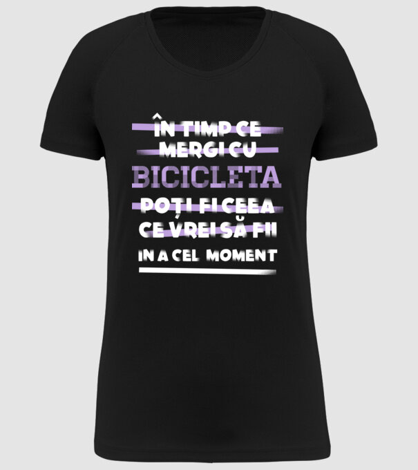 în timp ce mergi cu bicicleta poți fi ceea ce vrei să fii - în acel moment model negru pe tricou