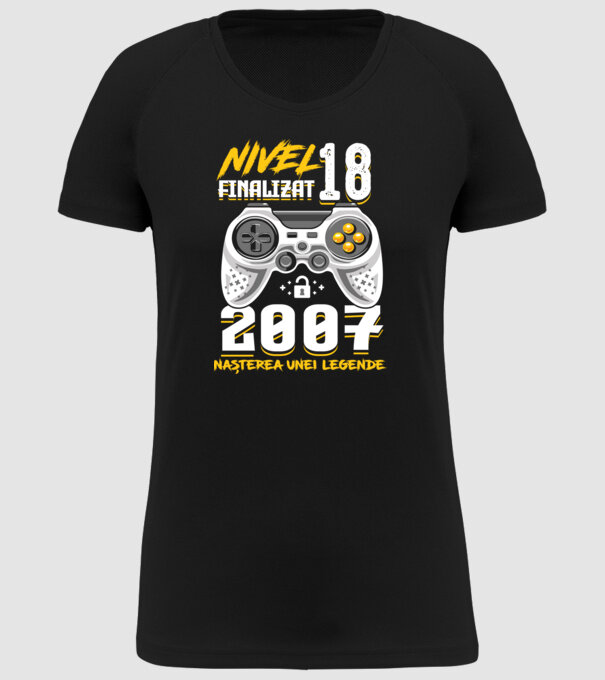 Nivel Finalizat 18 model negru pe tricou