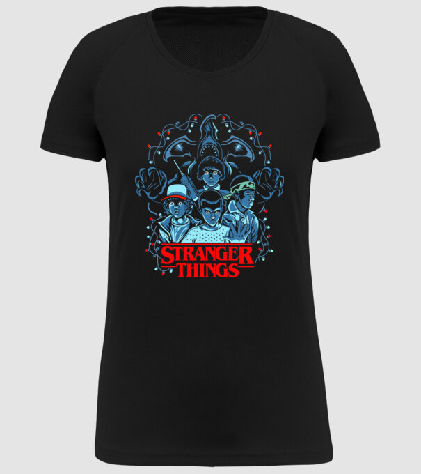ST model negru pe tricou