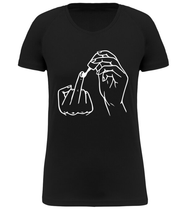  model  pe tricou