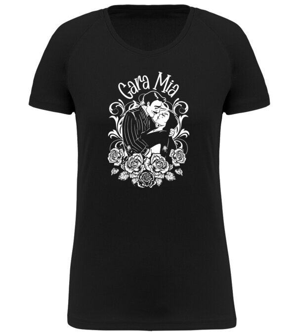  model  pe tricou