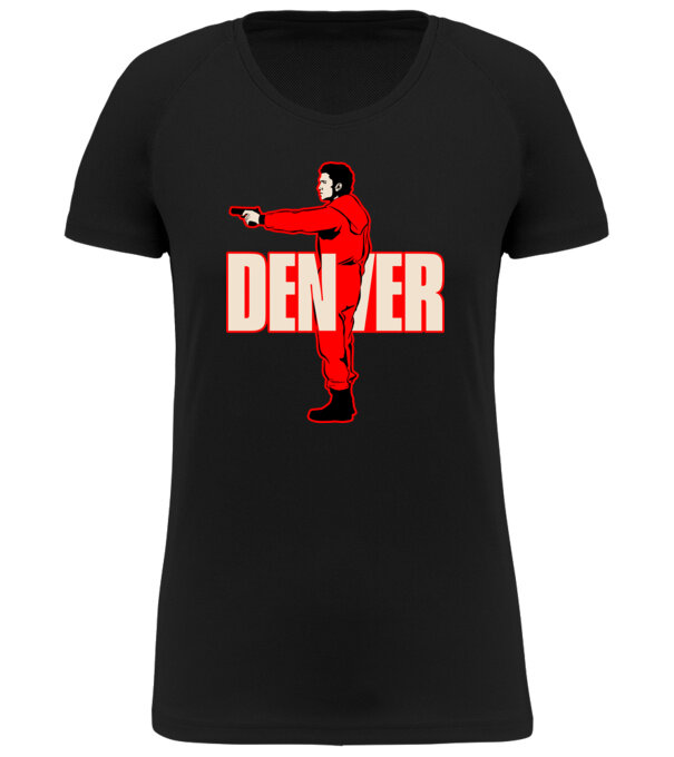  model  pe tricou