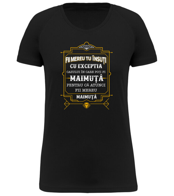  model  pe tricou