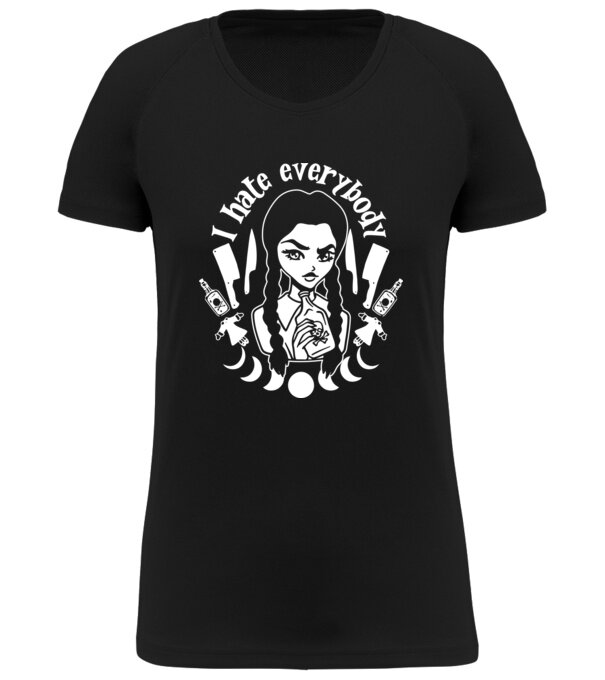  model  pe tricou