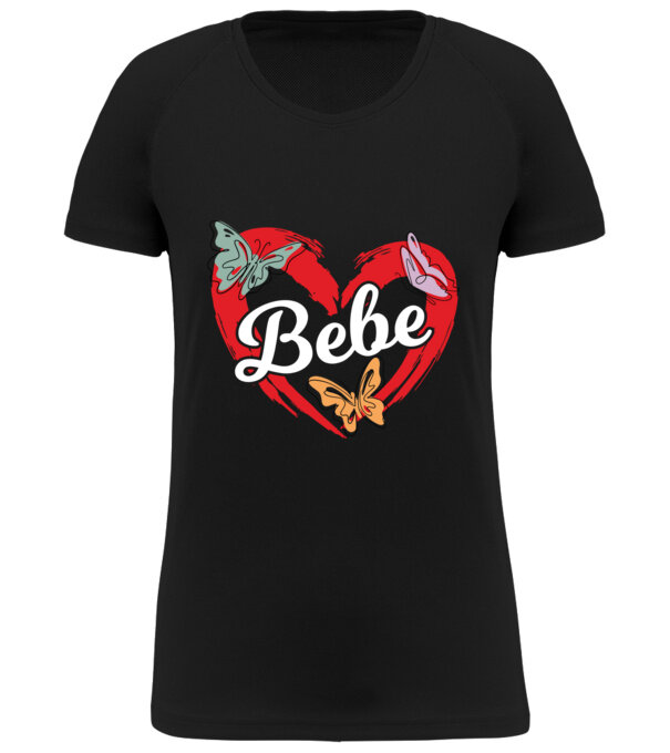  model  pe tricou