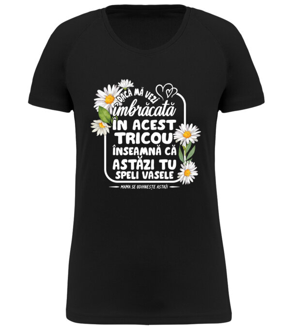  model  pe tricou