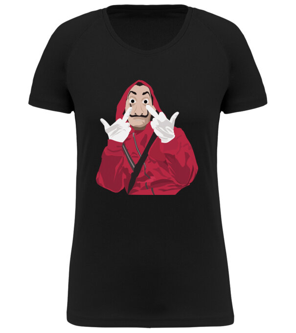  model  pe tricou
