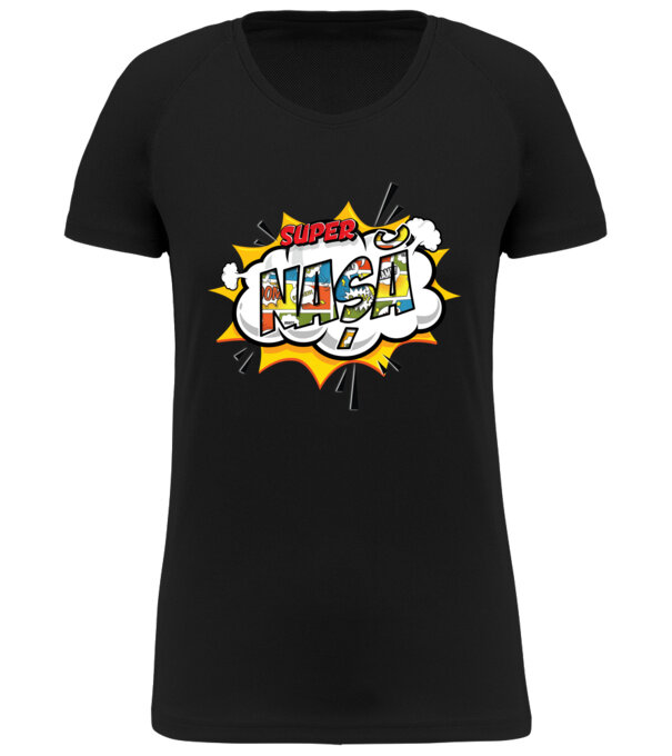  model  pe tricou