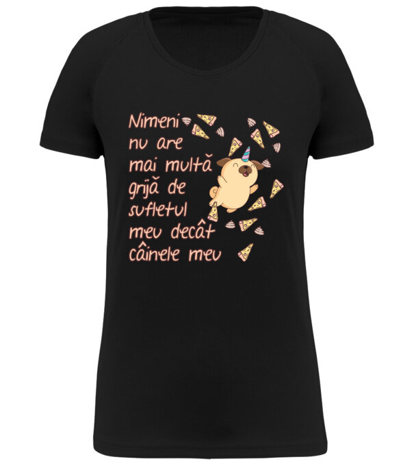  model  pe tricou
