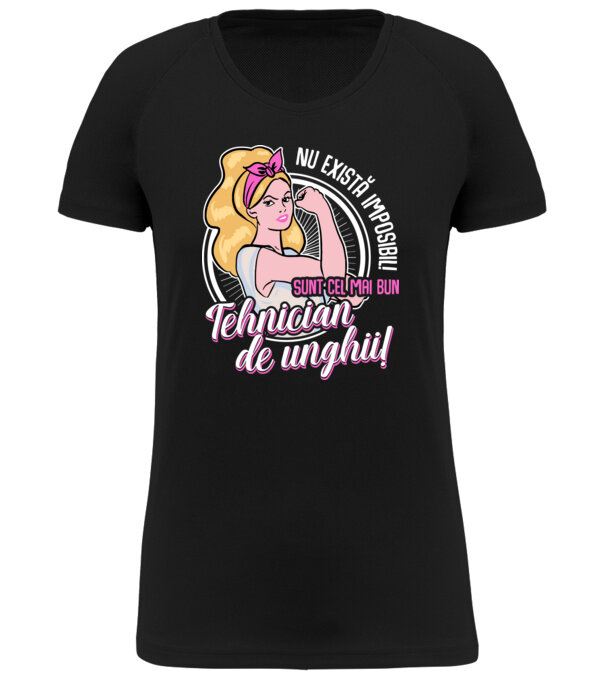  model  pe tricou