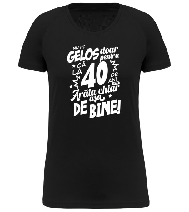  model  pe tricou