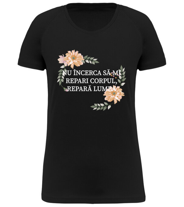  model  pe tricou