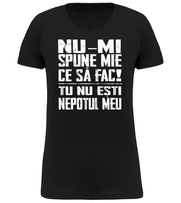  model  pe tricou
