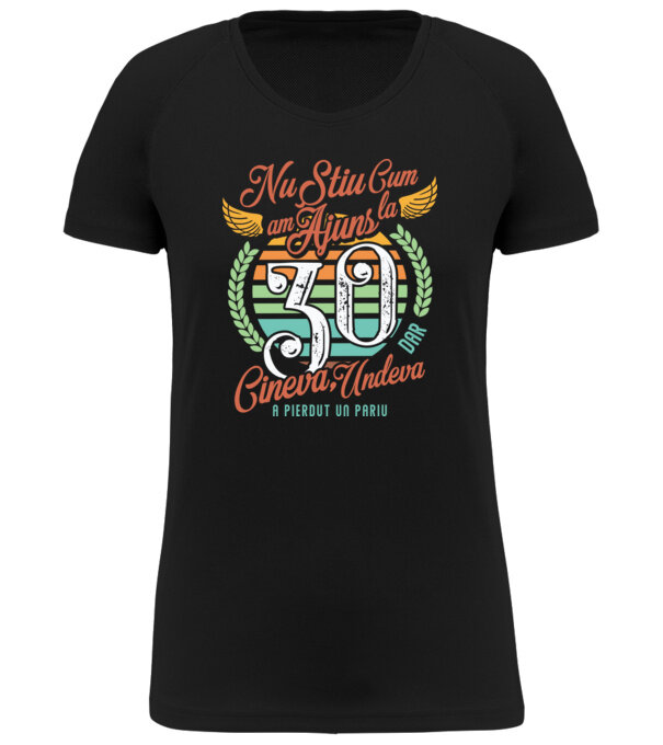  model  pe tricou