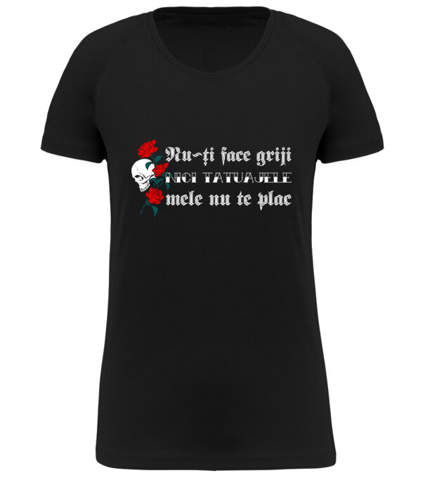  model  pe tricou