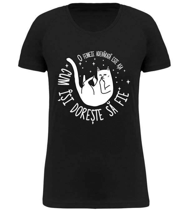  model  pe tricou