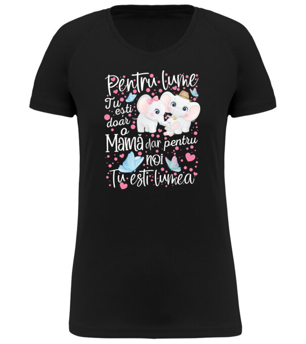  model  pe tricou