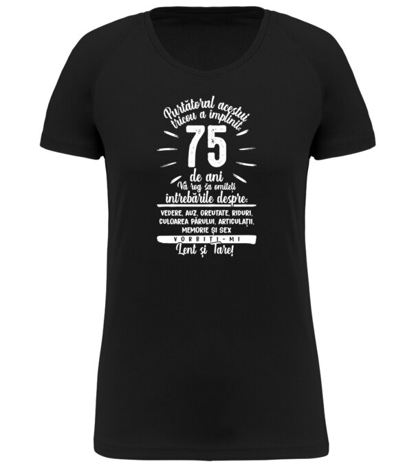  model  pe tricou