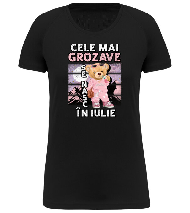  model  pe tricou