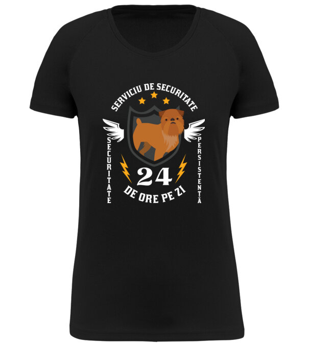  model  pe tricou
