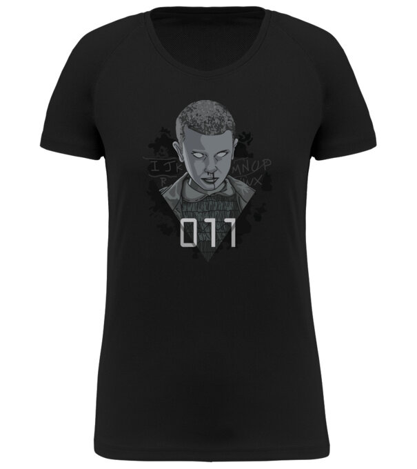  model  pe tricou