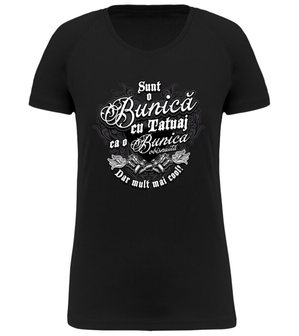  model  pe tricou