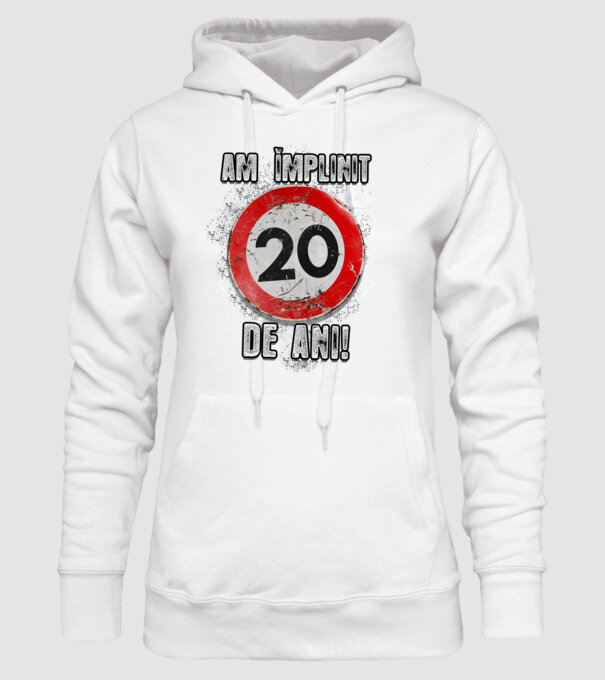 Am împlinit 20 de ani! model alb pe tricou