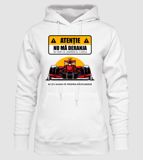 Atenție model alb pe tricou