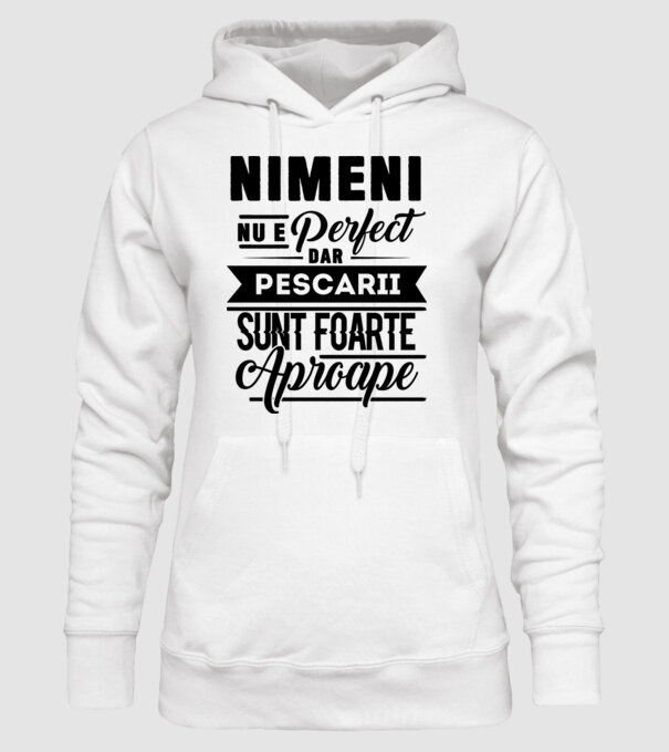 Nimeni nu e perfect, dar pescarii sunt foarte aproape model alb pe tricou